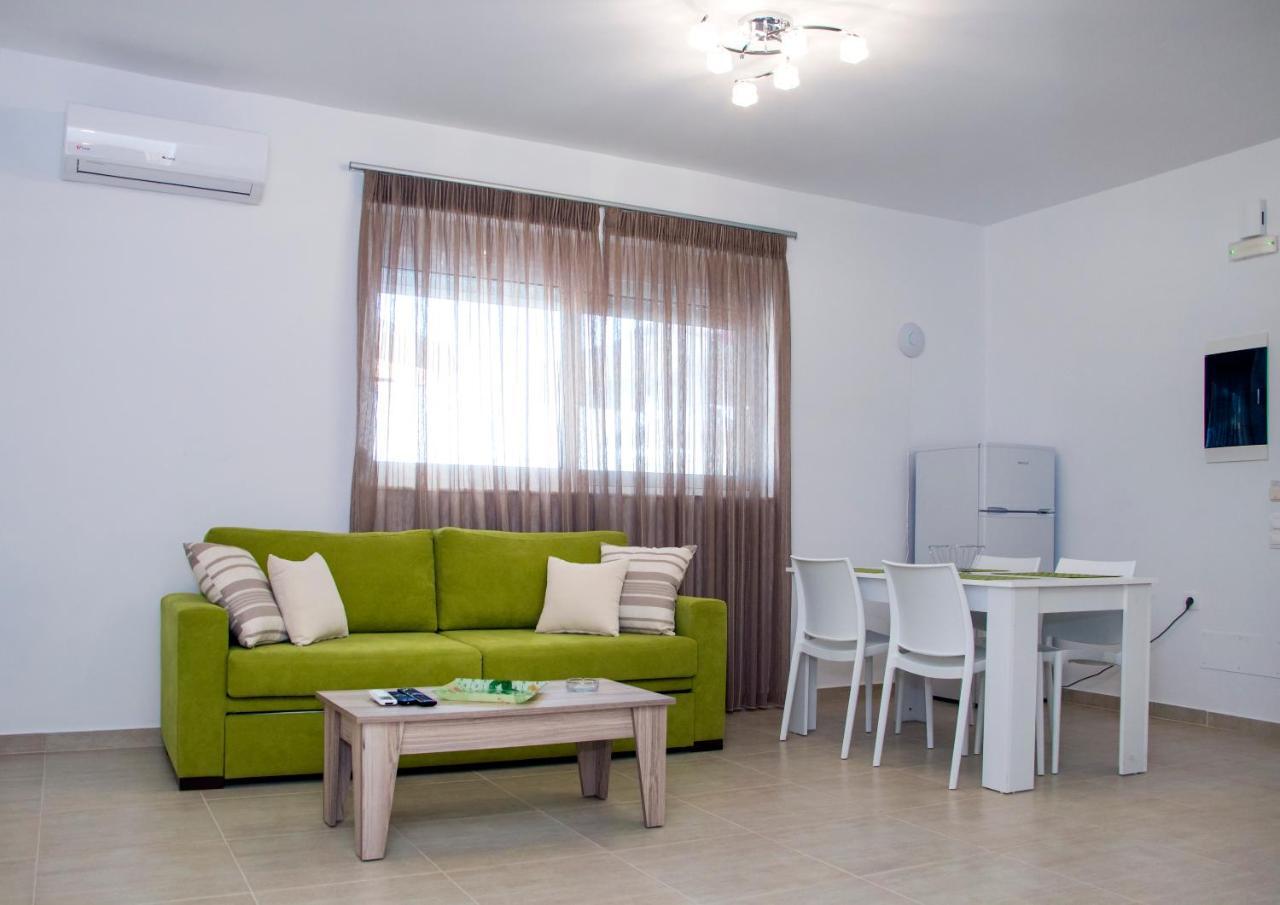 Gennadi Gardens Exclusive Apartments Exterior photo